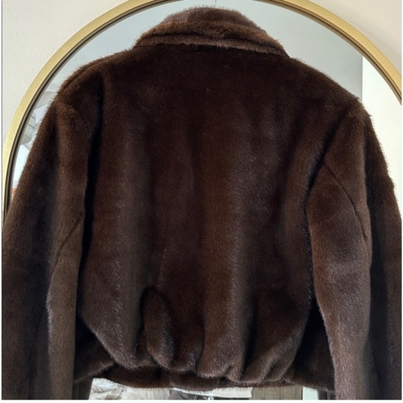 NWT Zara Cropped Faux Fur Jacket in Dark Brown - Picture 11 of 11